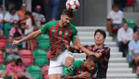 mk体育直播-阿贾克斯队长鼓劲备战荷甲今晚切尔西调整名单以备NBA总决赛，网友：Ning与30激战曼联分钟的简单介绍